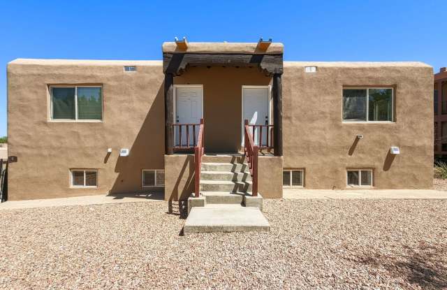 1309 Rufina Lane Unit 2 - 2 bedroom apartment one block from Meow Wolf Gallery 1