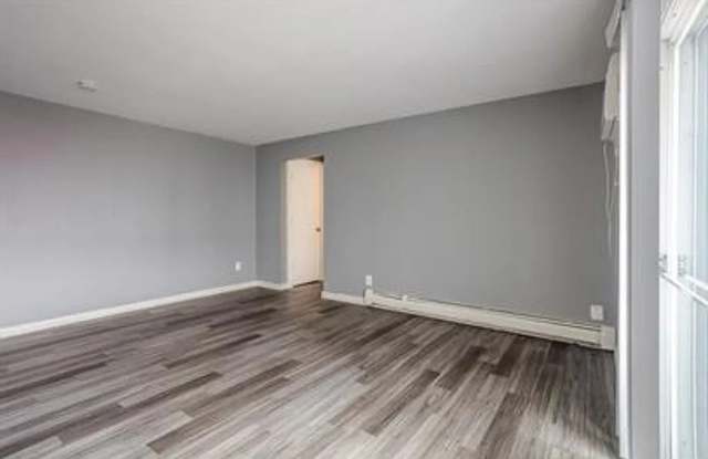 1946 Kentucky Ave - 1 photos photos