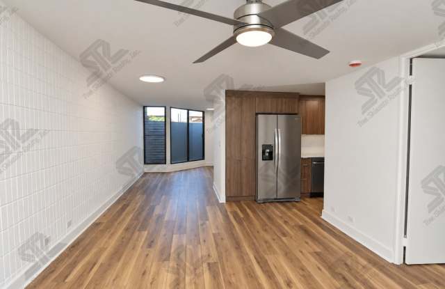 Newly Renovated | 2 Parking Stalls | Pet Friendly Gallery 1
