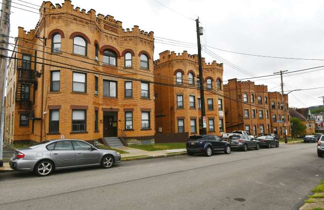 Oakland Bates Apartments Gallery 4
