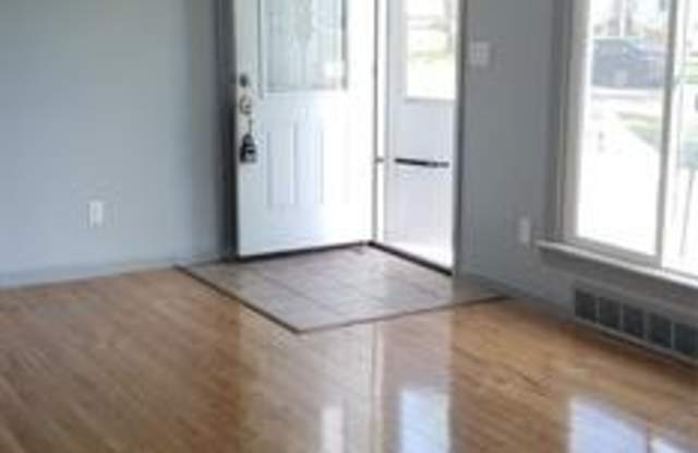31490 HAZELWOOD Street Gallery 3