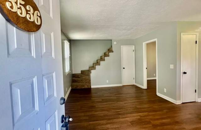 Cozy 2 bedroom Duplex! photos photos