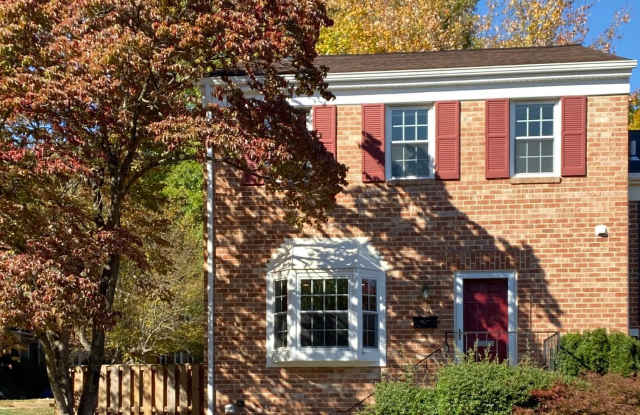5500 WINFORD COURT Gallery 3