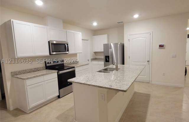 3464 Sandalwood Isle way Gallery 4
