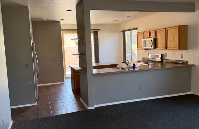 East Mesa Gated Community with Pool and Hot Tub Gallery 4