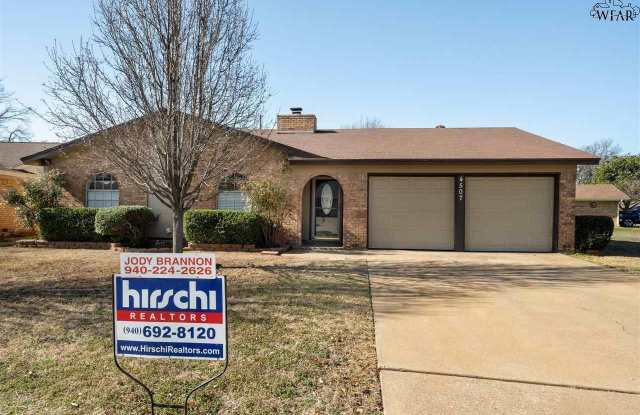 4507 TRAILWOOD DRIVE - 4507 Trailwood Drive, Wichita Falls, TX 76310