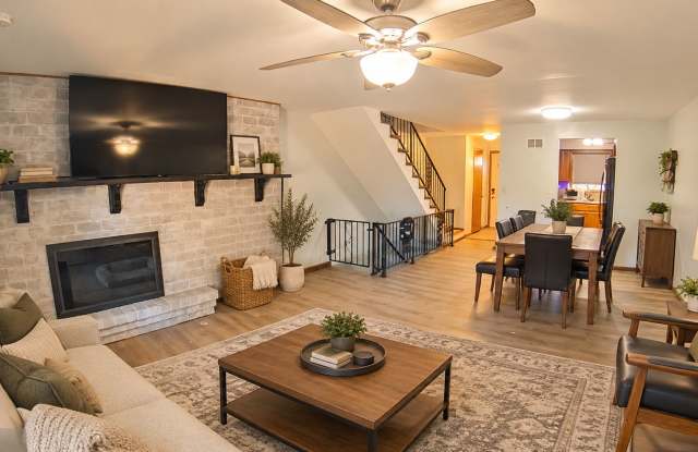 Great Amenities + 1-Car Garage + Fenced-in Yard! Available November 1st! Gallery 1