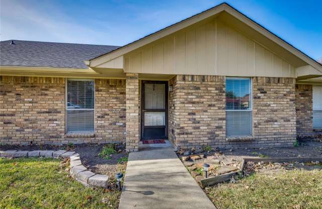 3807 Spring Hollow Drive Gallery 3