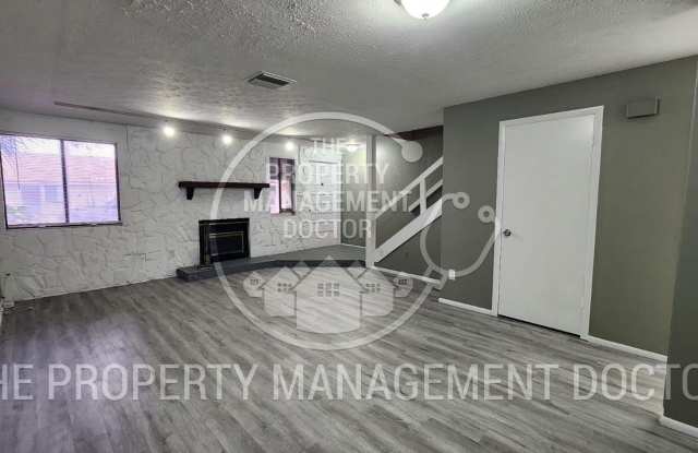 4BR/2.5BA Tampa Home | Dual Kitchen Areas, Private Bedroom & Fresh Updates photos photos