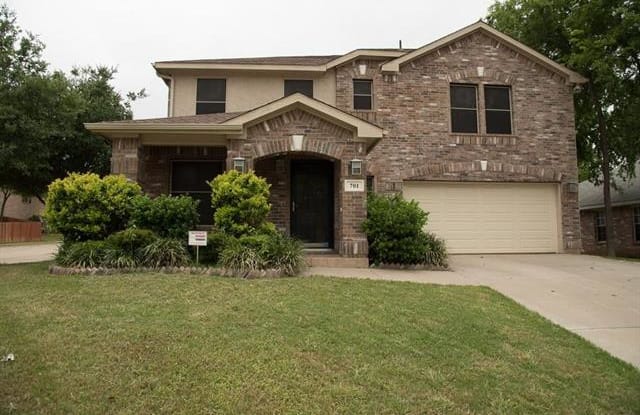 701 Brenda Lane - 701 Brenda Lane, Euless, TX 76039