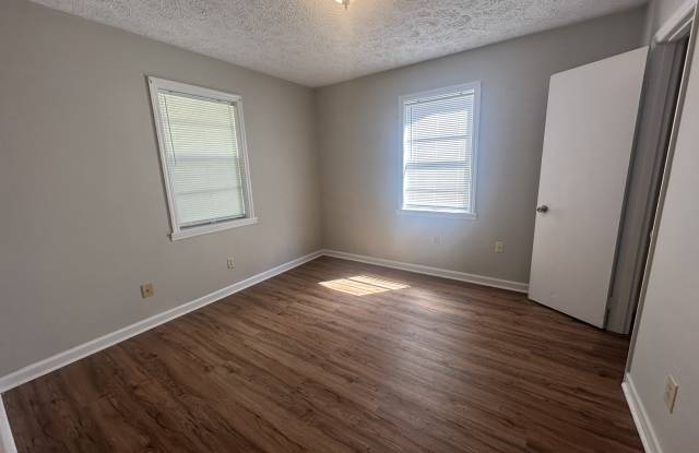 1021 West Hancock Street - B Gallery 4