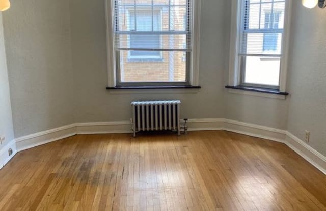 4332 N Hermitage Ave - 4332 North Hermitage Avenue, Chicago, IL 60613