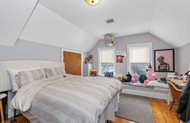 HOT MISSION HILL LISTING!!!! - 59 Hillside Street, Boston, MA 02120