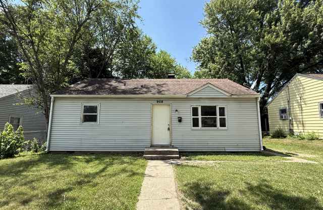 908 North Sunset Avenue photos photos