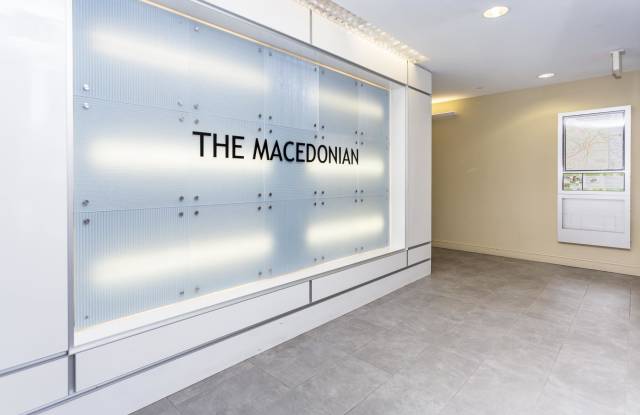 The Macedonian Gallery 2