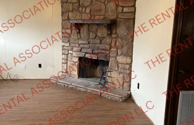 203 Westridge Drive Gallery 4