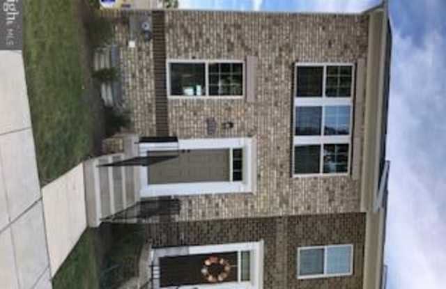 1133 TRENTON PL SE Gallery 2