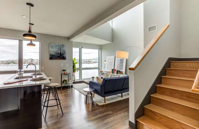 Boston East Gallery 4