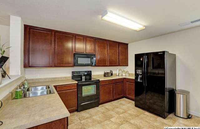 3345 Avalon Lake Drive Gallery 4