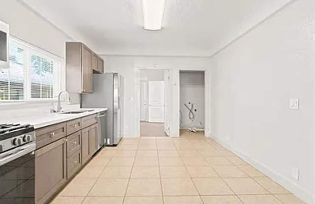 AVAILABLE NOW — REMODELED 3-BEDROOM HOME NEAR UCDMC WITH EV CHARGER Gallery 4