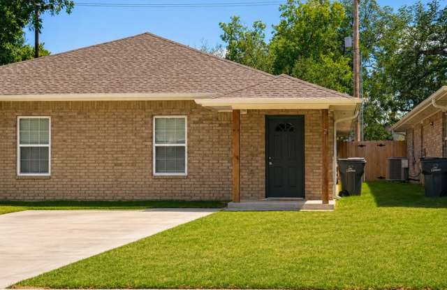 Fresh, Modern & Move-In Ready 3-Bedroom Duplex in Lawton! photos photos