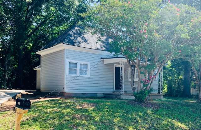 3/2  Renovated House off West Broad Street! Available now! Gallery 4
