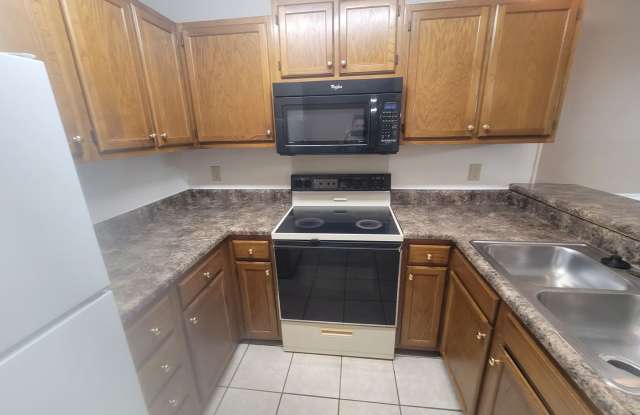 2 bedroom Ground Floor! photos photos