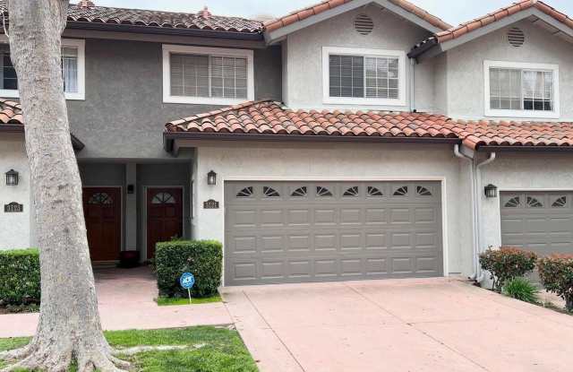 3121 E Hillcrest Drive photos photos