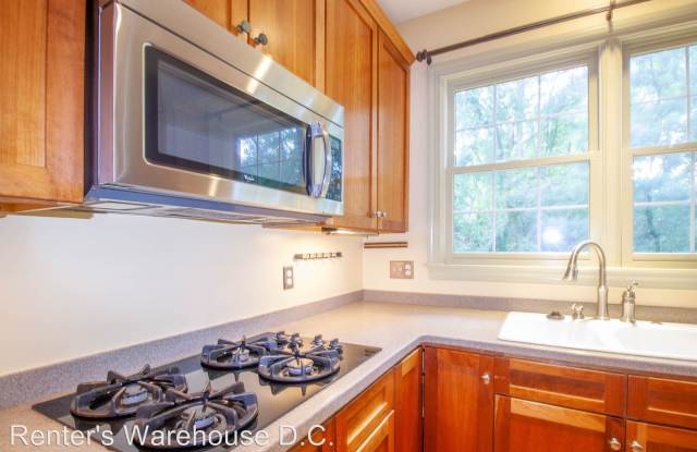 6303 Walden Woods Ct Gallery 3