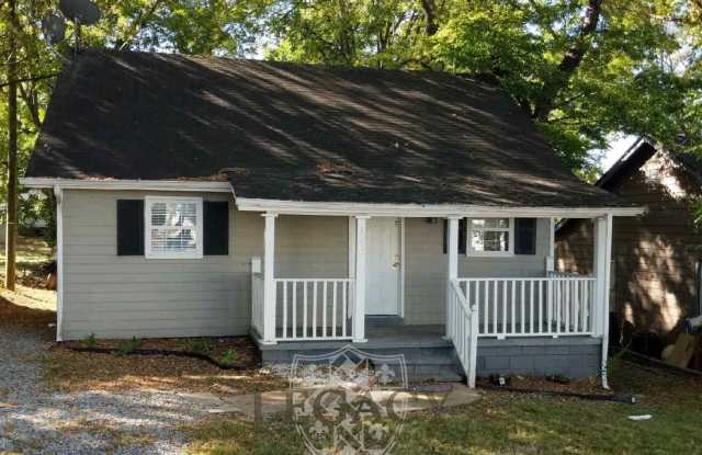 330 Vivelle Avenue photos photos