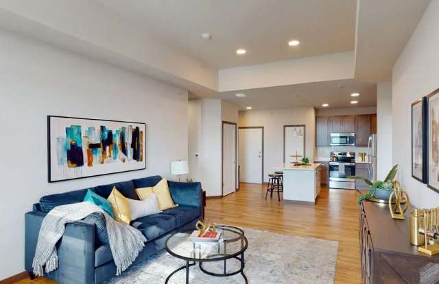 Van Buren West Gallery 3