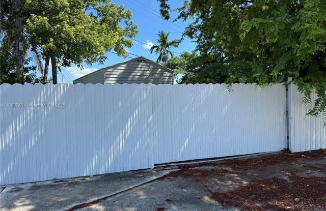 11751 SW 190th Ter photos photos 11751 SW 190th Ter photos photos