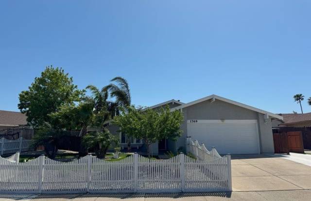 1769 Teresa Ln Gallery 1