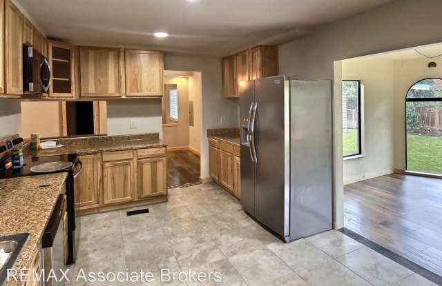 7619 316th PL W Gallery 3