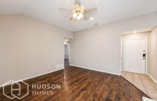 2113 Rockbluff Drive Gallery 4