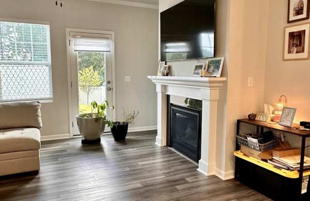 1017 Aspen Pointe Trail Gallery 4