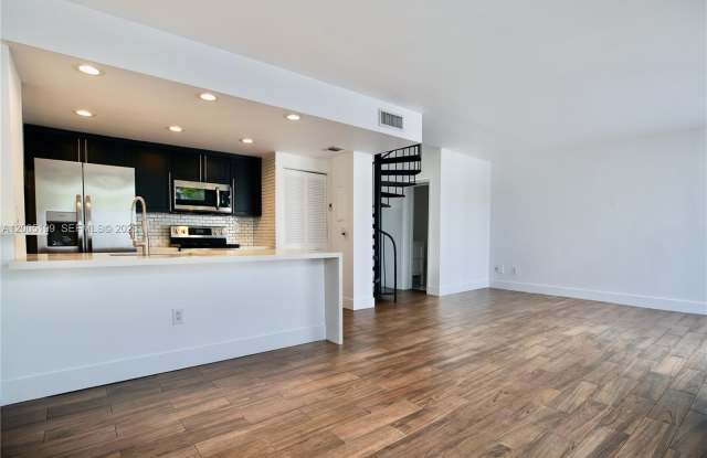 3186 Bird Ave photos photos