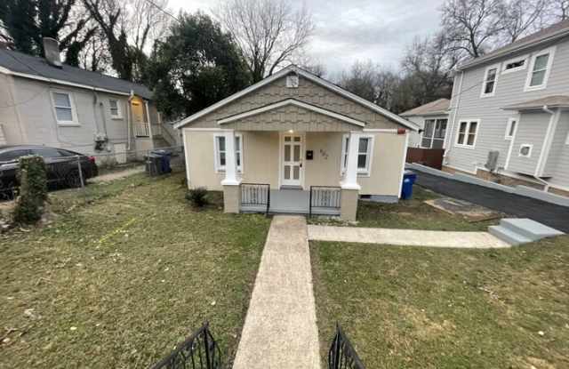 602 Bragg Street photos photos