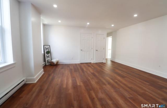 156 Garfield Avenue Gallery 2