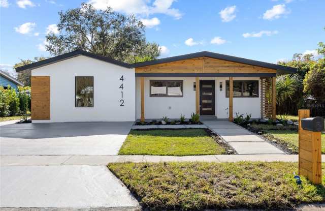 4412 West Trilby Avenue photos photos