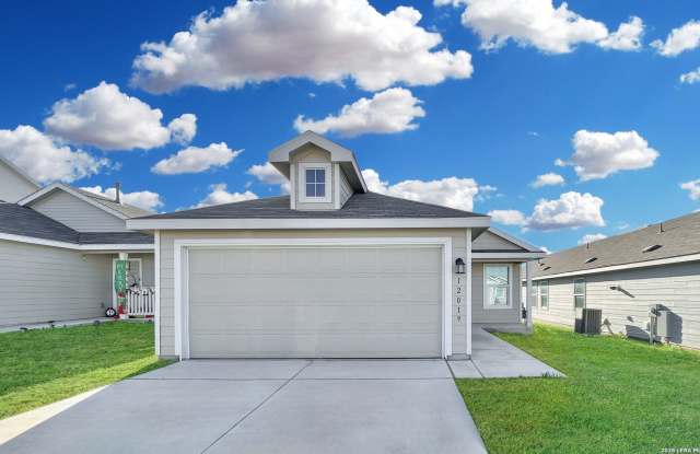 12019 Still Pass photos photos