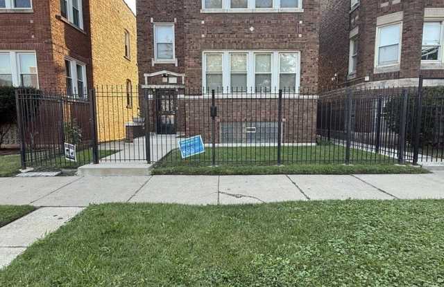 7924 S Marshfield Avenue photos photos