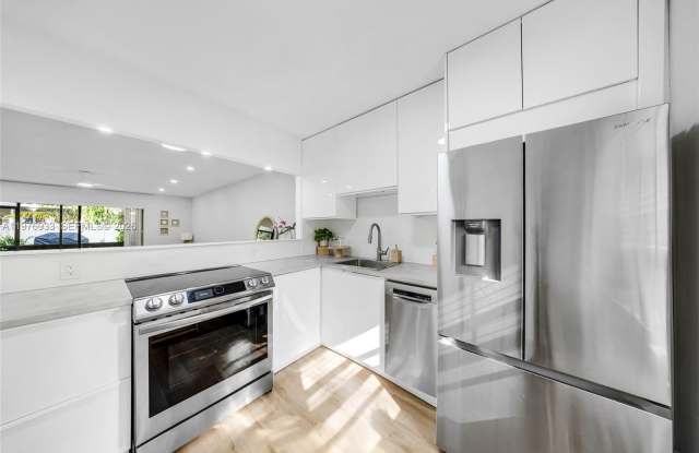 130 S Cypress Rd photos photos