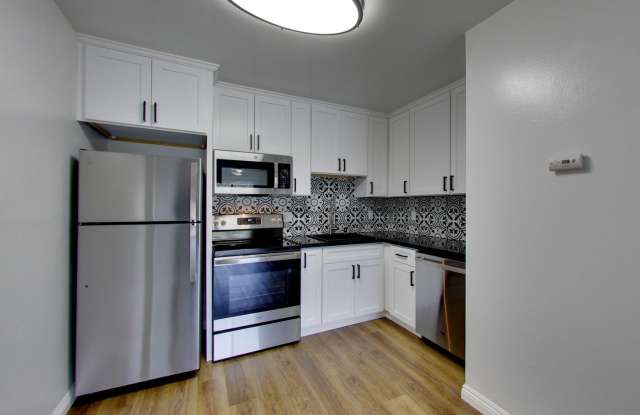 PARKWEST APARTMENTS photos photos PARKWEST APARTMENTS photos photos
