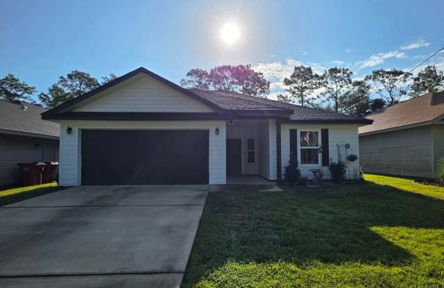 Charming 3BR/2BA Milton Home photos photos