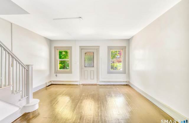 108 Ives Street Gallery 2
