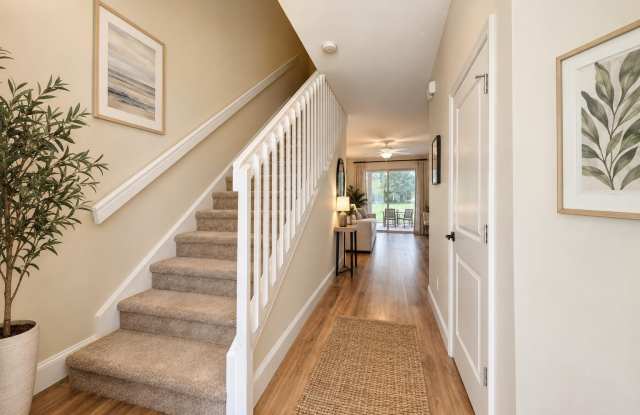 211 River Bluff Lane Gallery 2