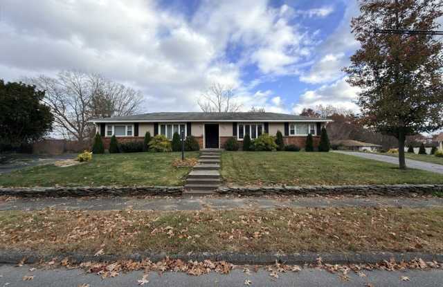 45 Kinglet Dr - 45 Kinglet Drive, Worcester County, MA 01545