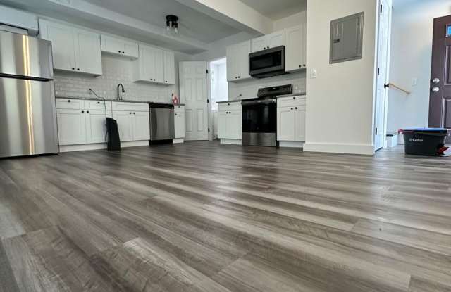 211 South Main ST photos photos