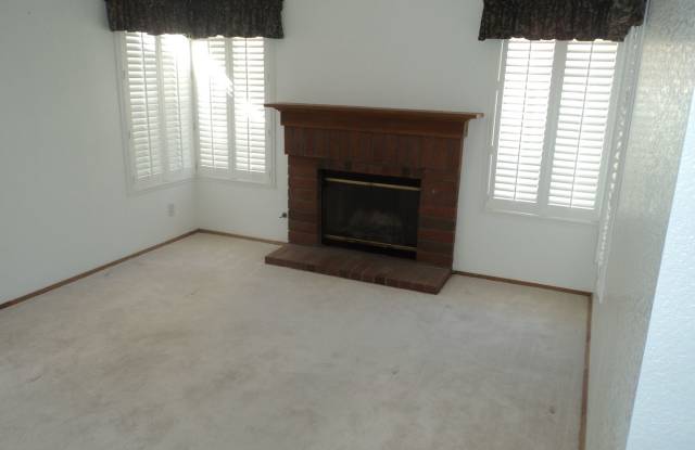9347 Vervain St Gallery 3